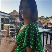 Maestra de Infantil con nivel C1 (a espera de presentarme), se ofrece para ayudarle a mejorar su nivel de Inglés adaptandome siempre a sus necesidades de aprendizaje. Bien para preparación de exámenes como para mejora de la lengua